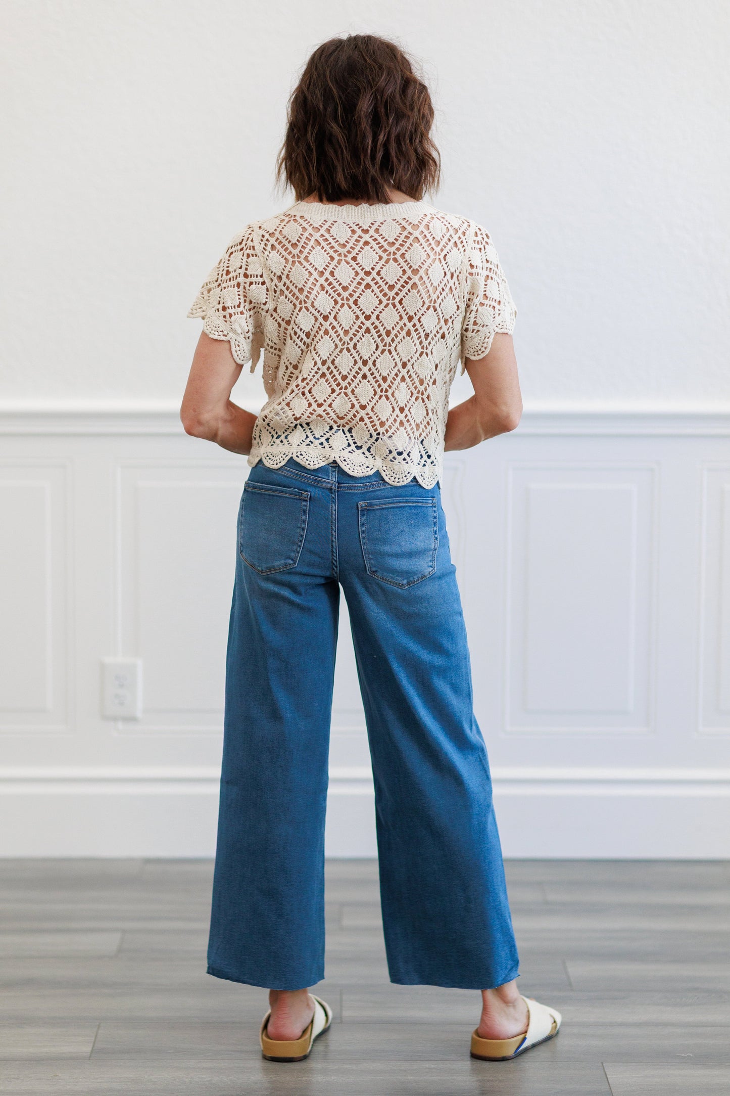 Super Soft Medium Wash High Waist Wide Leg Crop Jeans
